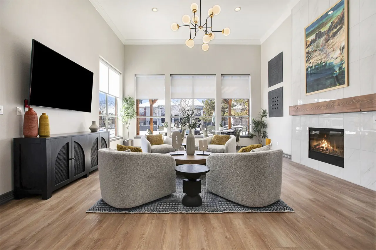 Monte Vista Apartments
