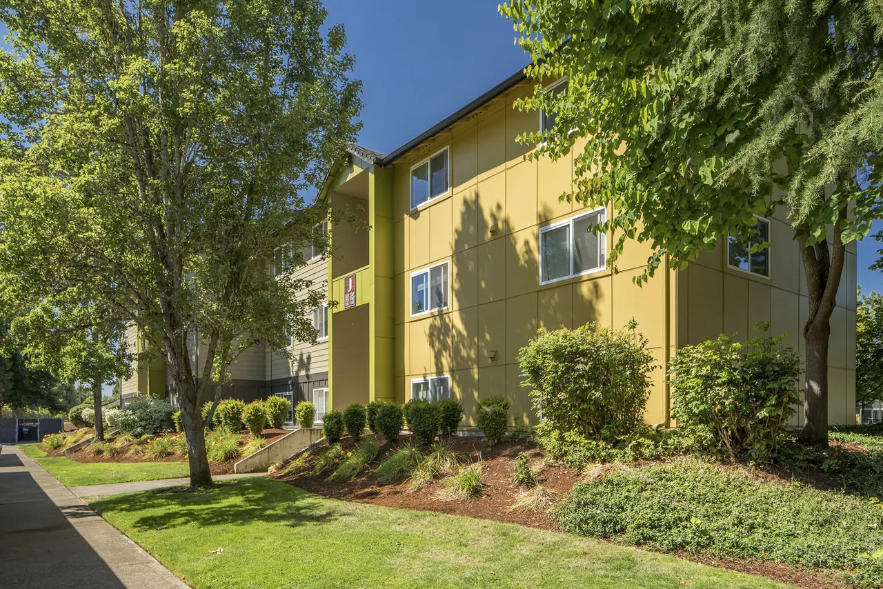 Crescent Park Apartments