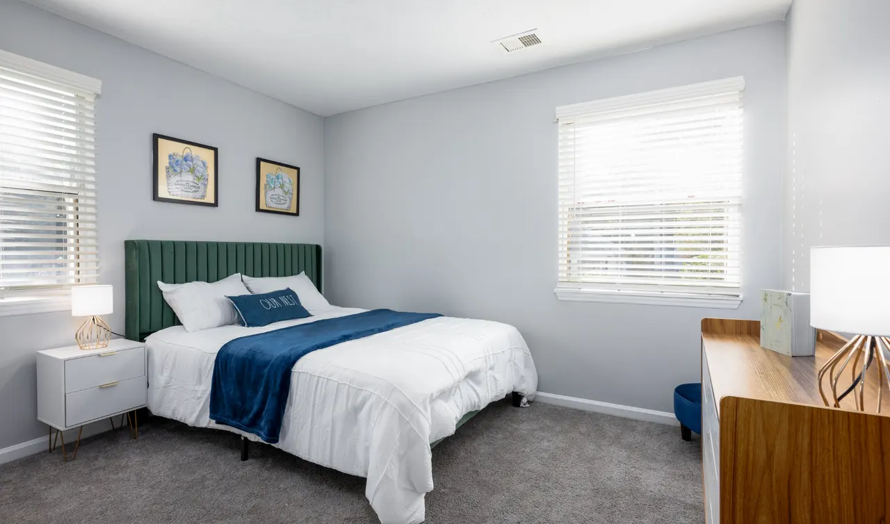 Sedgefield Square Apartments