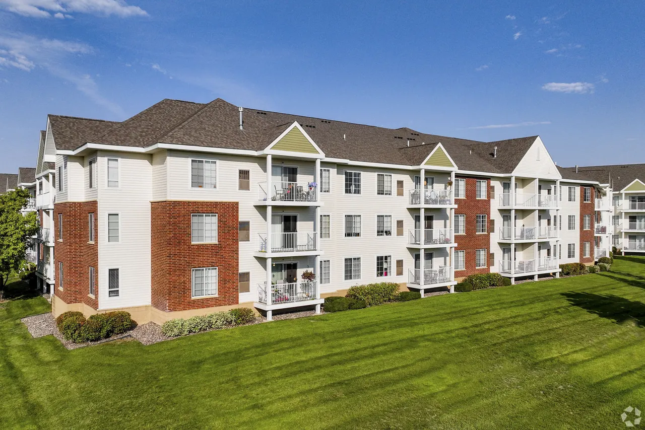 Avana Maple Grove