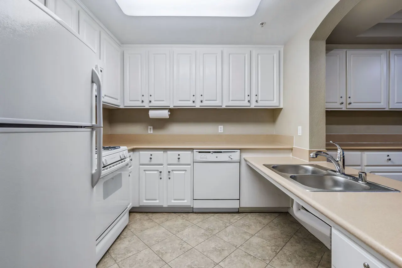 Rolling Hills Gardens Apartments