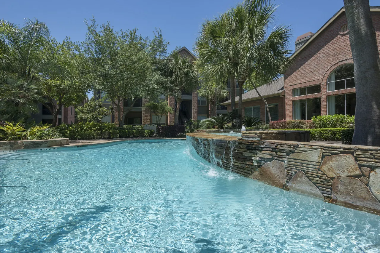 The Windwater at Windmill Lakes