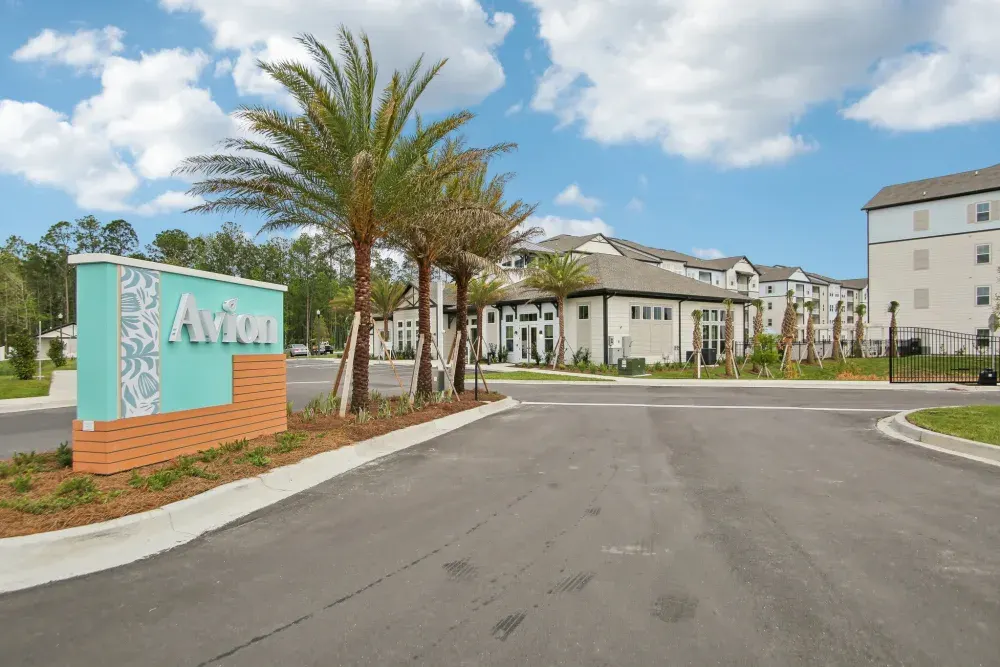 Avion Apartments