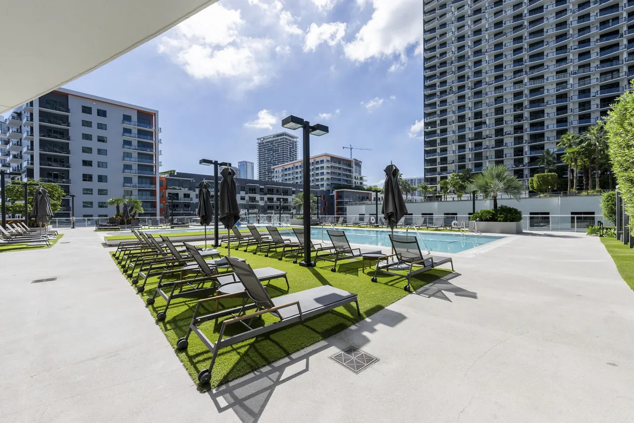 Midtown 5
