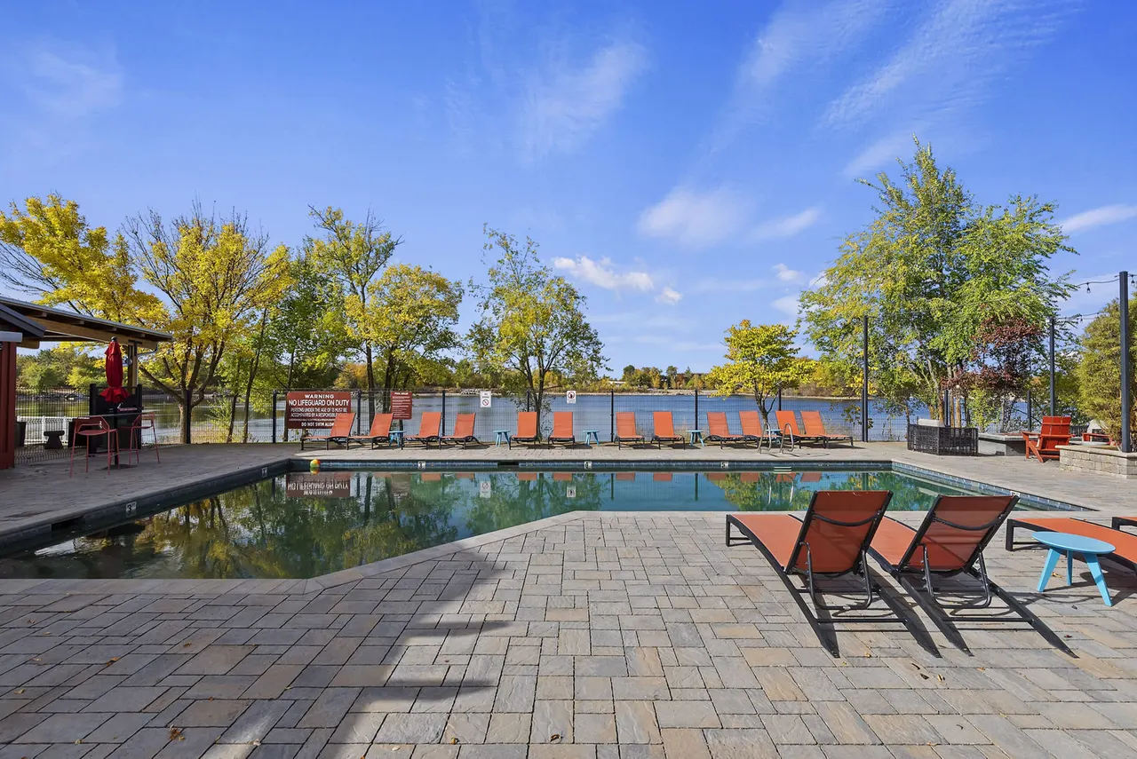 Whitewater Park Apartments