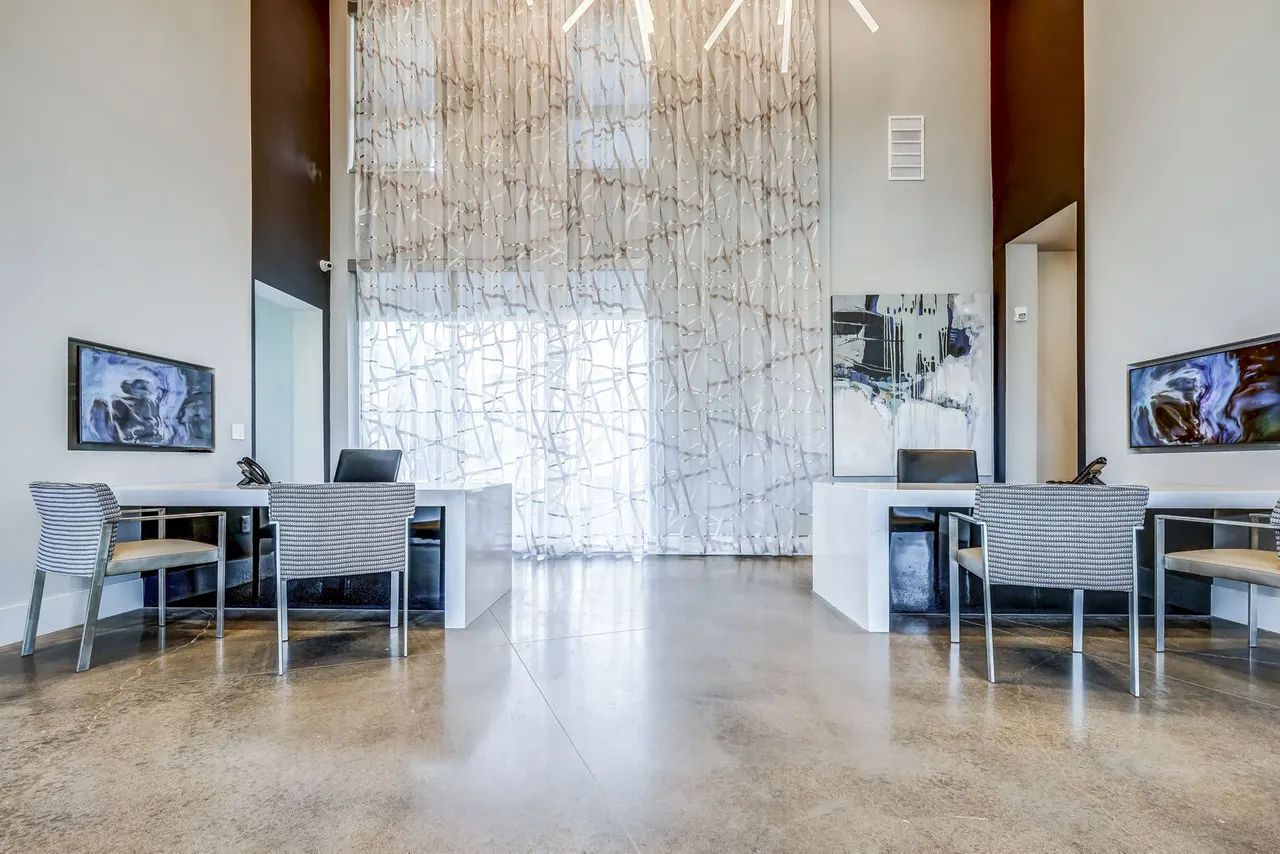Encore Motif at Grand Crossing