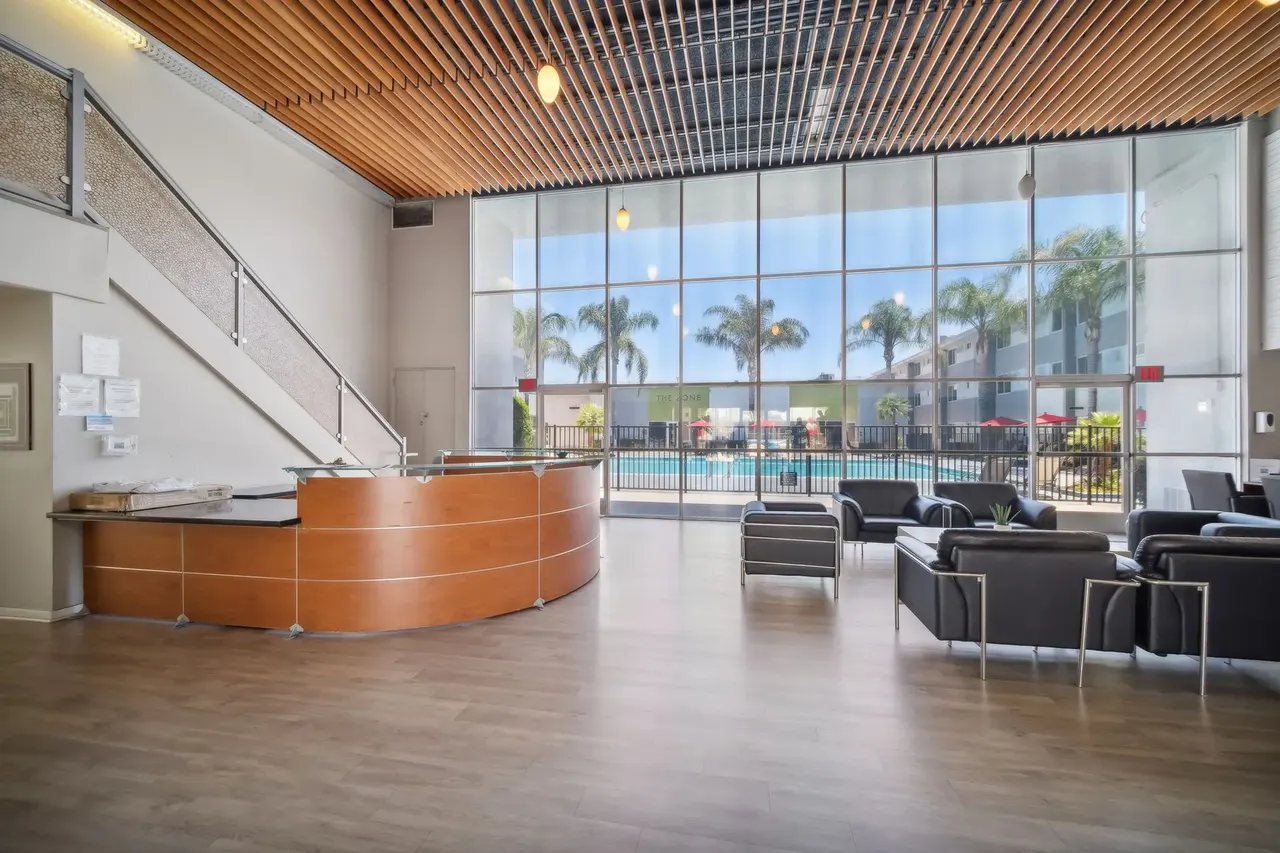 Meridian Pointe Apartments