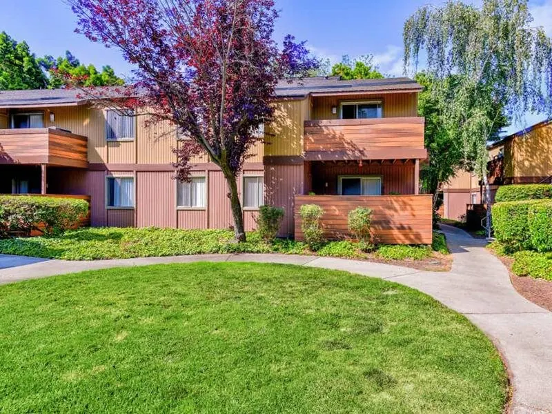 Summerwood Apartments