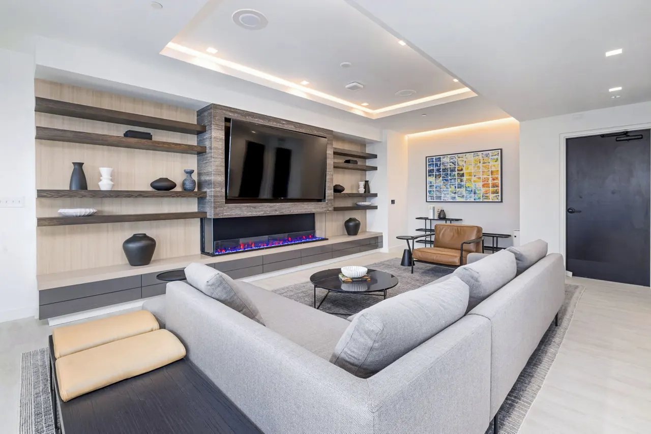 400H Apartments