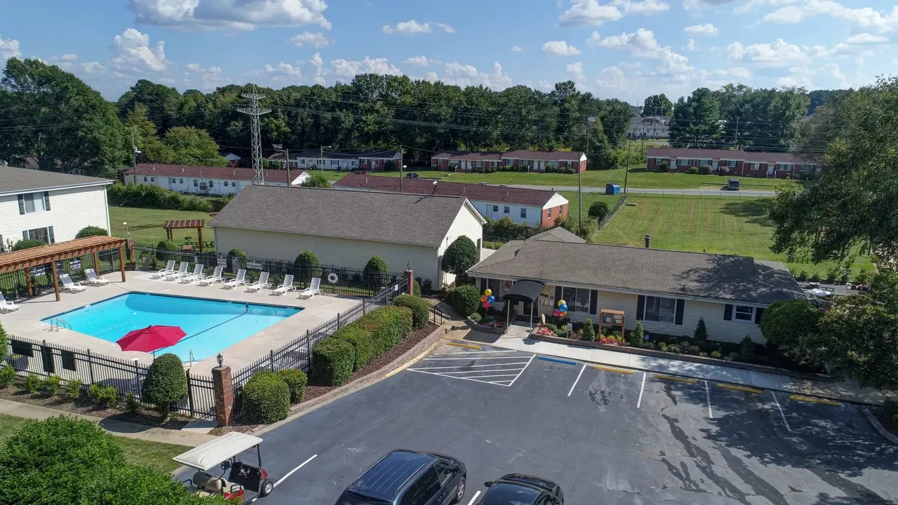 The Oaks at Edgemont