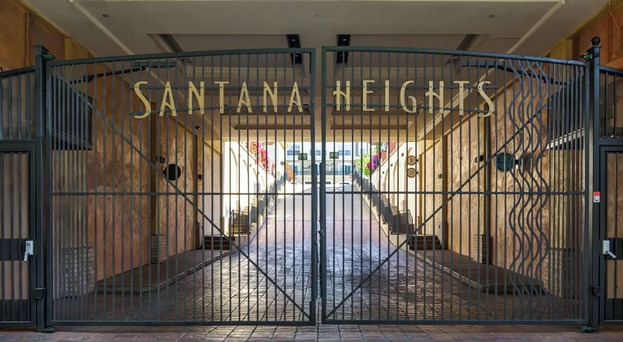 Santana Heights