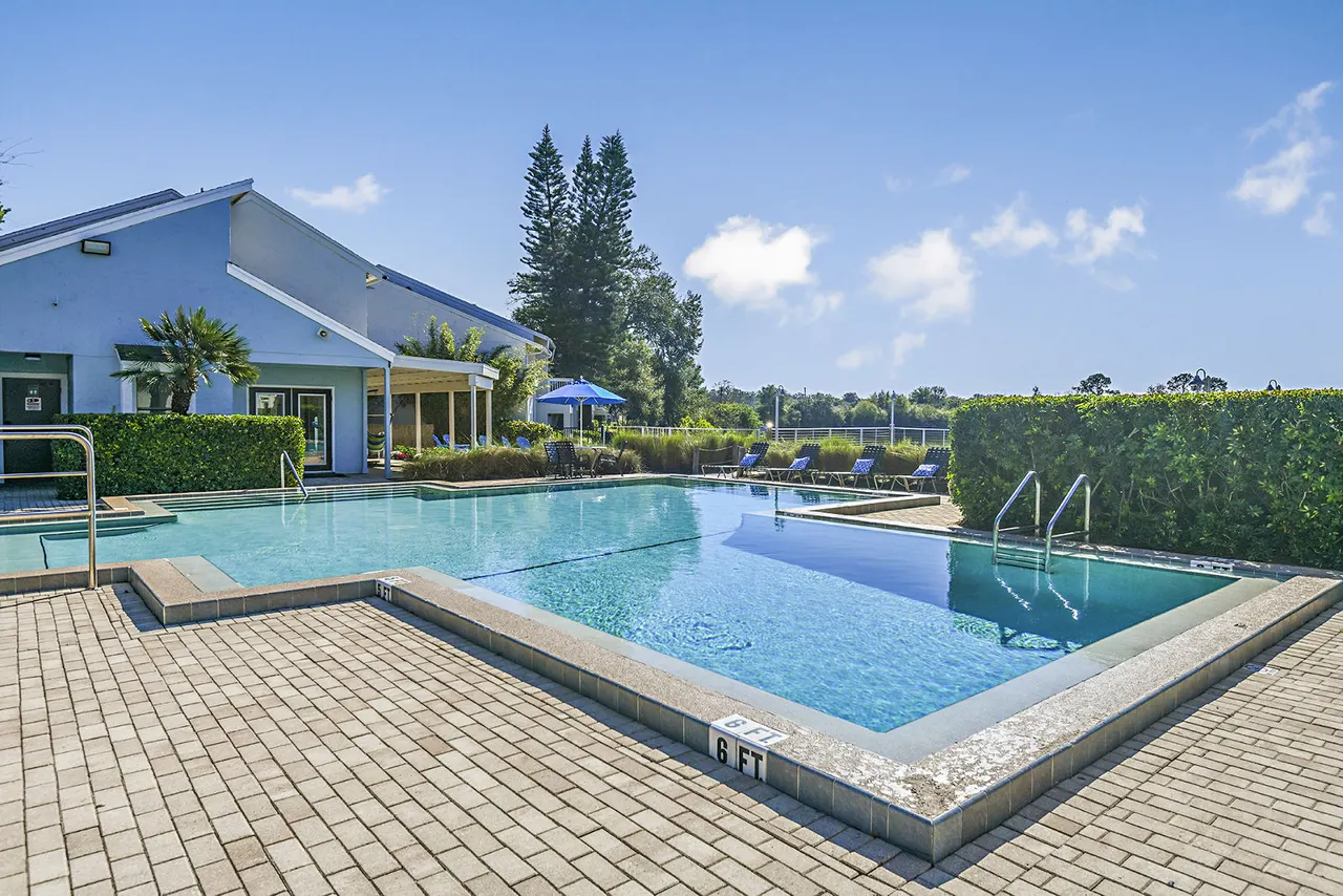 Lakeshore at Altamonte Springs Apartments