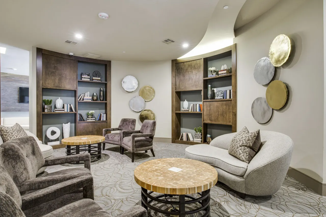 1414 Texas Downtown