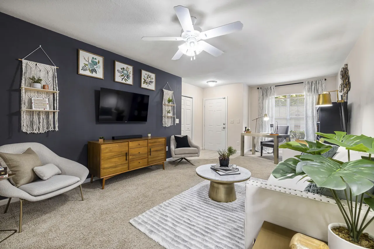 Encore at the Park Apartments