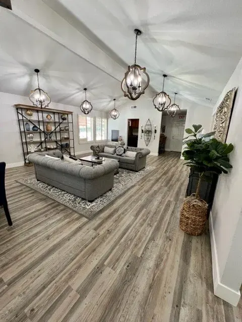 Summer Hills Apartments
