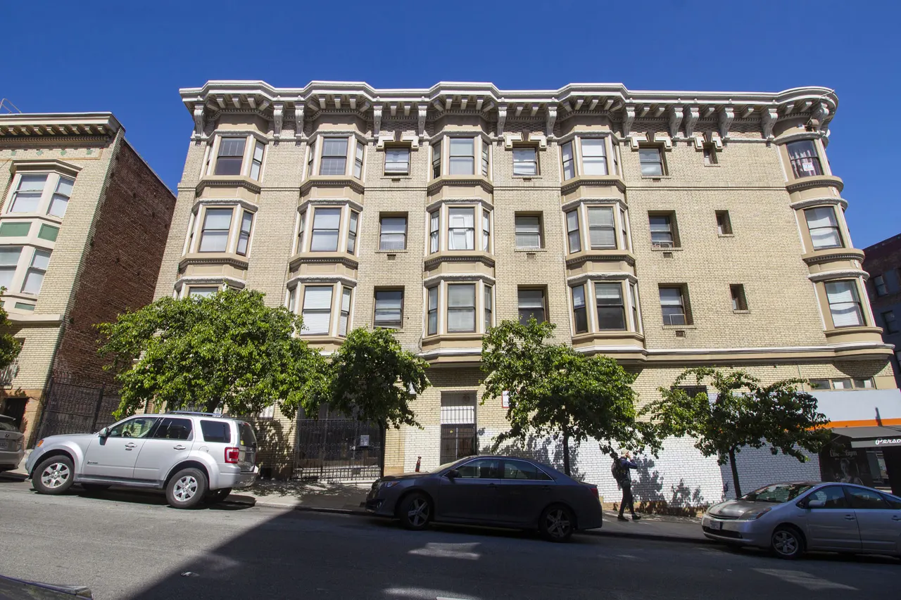 920 Leavenworth Apartments