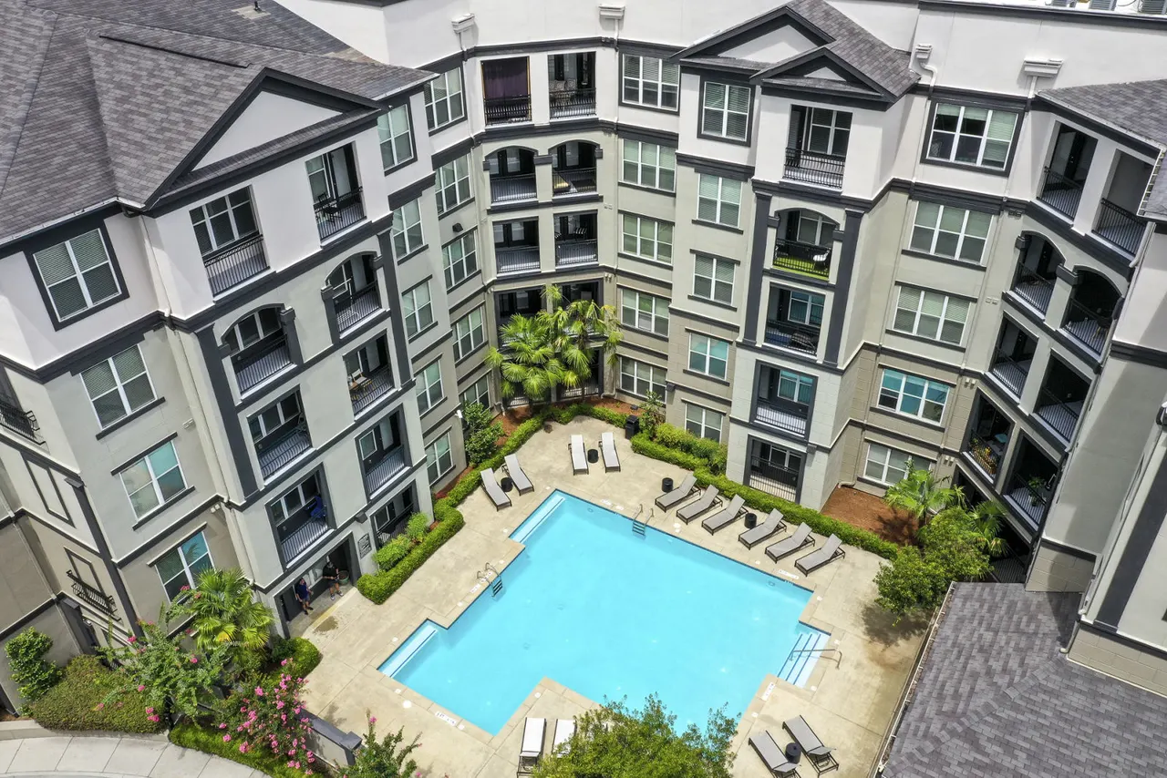 Kingsboro Luxury Apartments