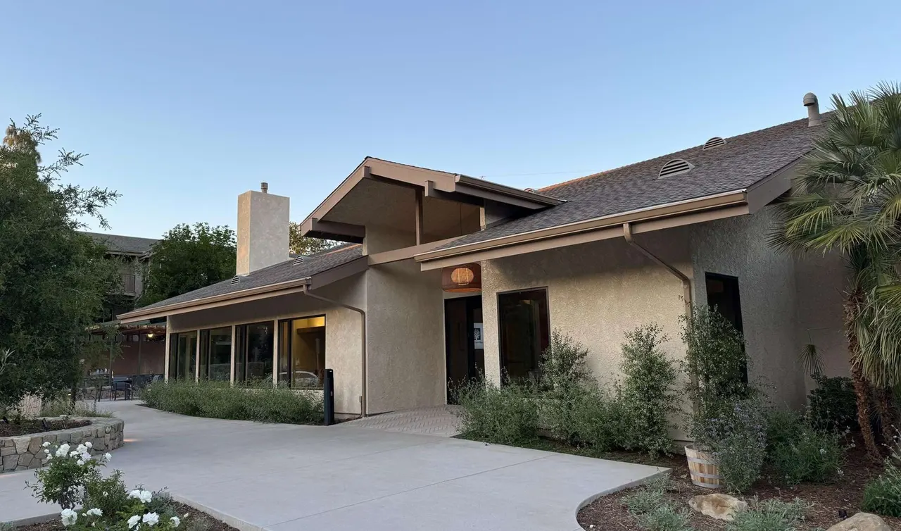 Valley Oaks Village 55+