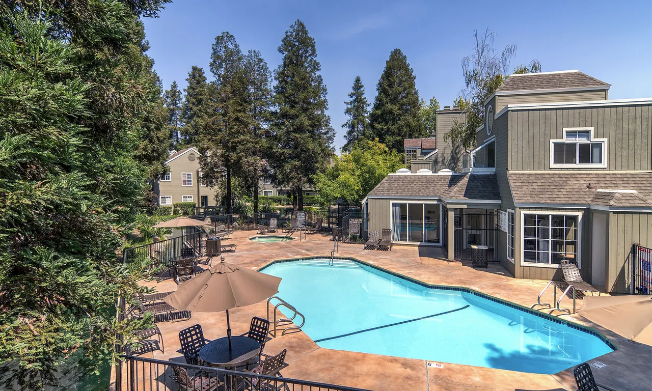 Wood Creek Apartments