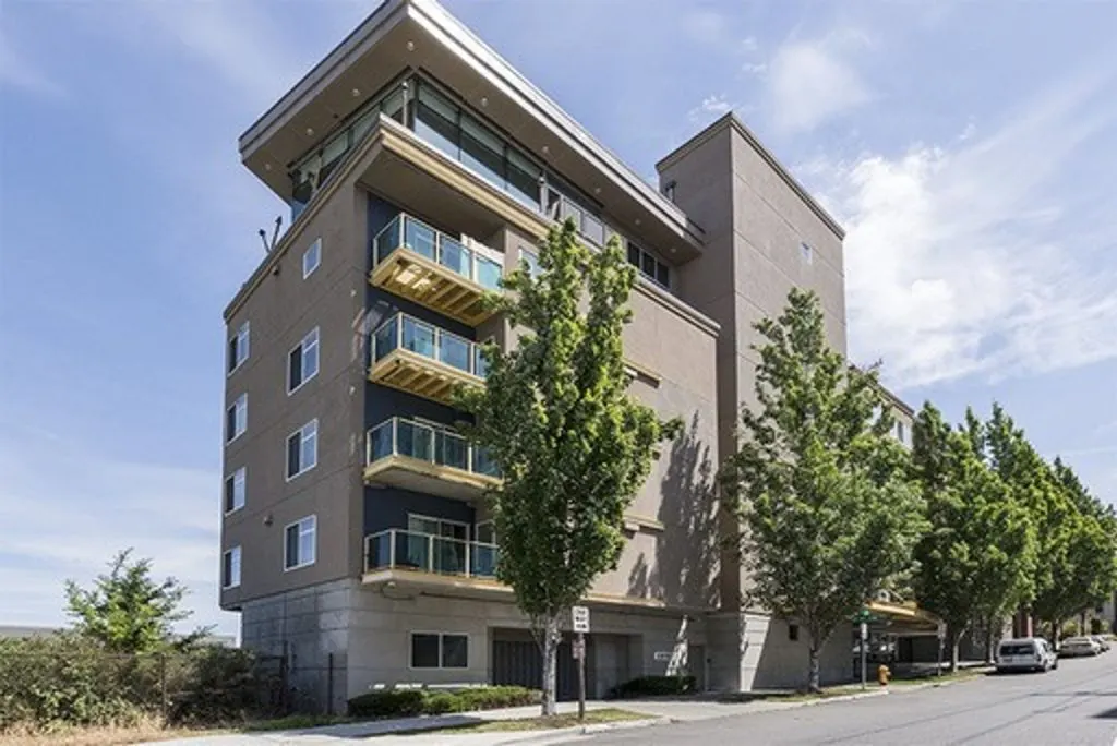 Mercer View Apartments