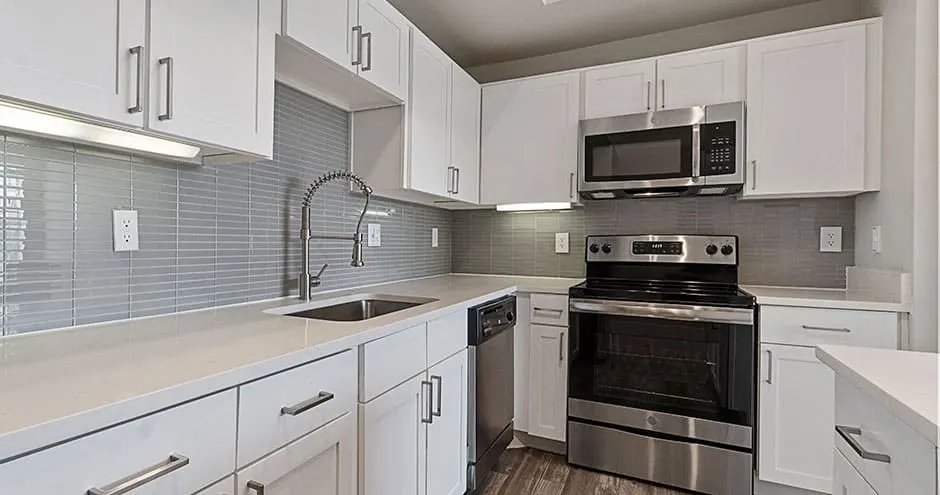The Pearl on Frankford Apartments