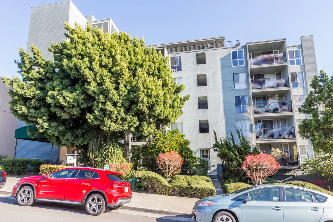 350 Vernon Apartments