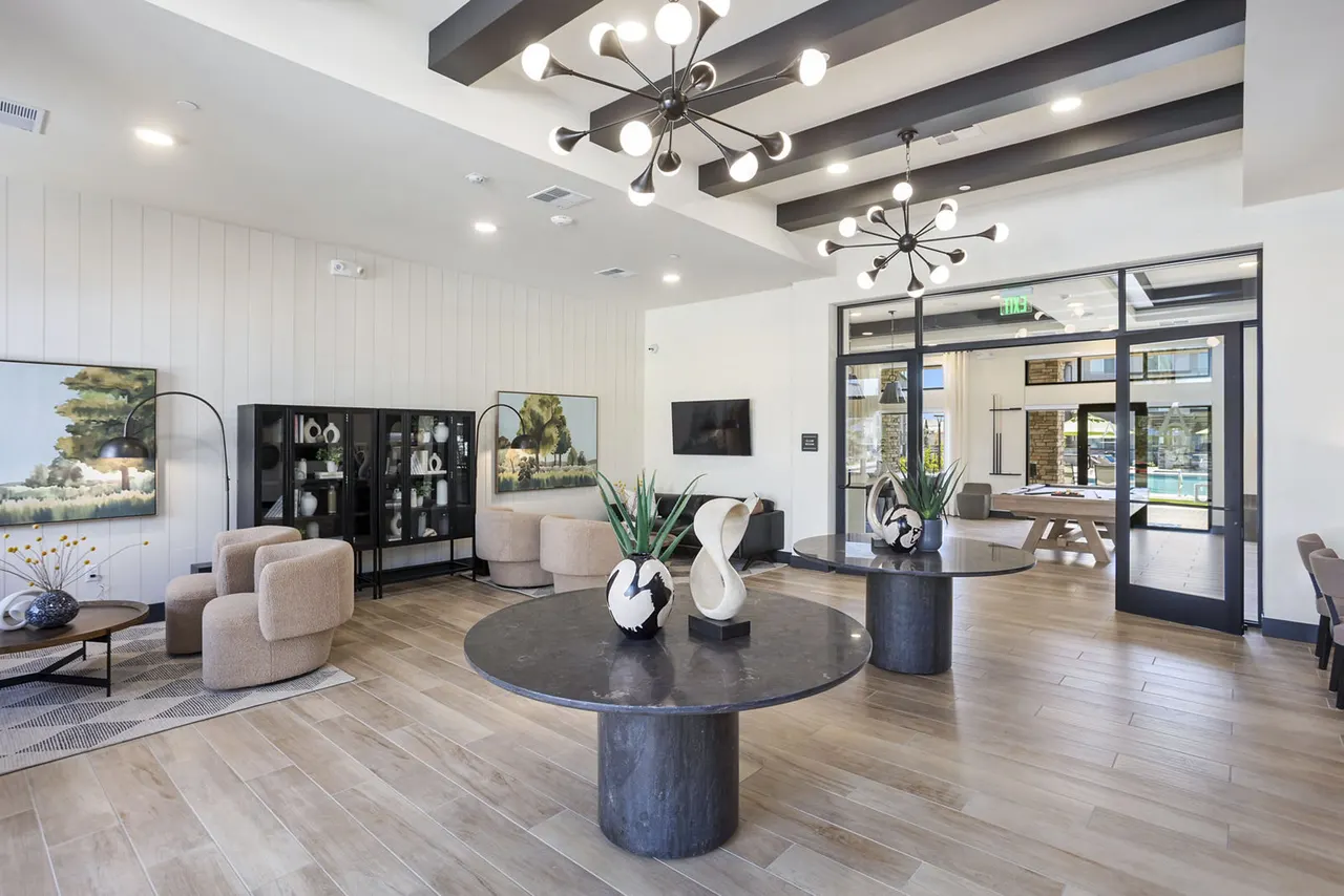 Broadstone Ascend