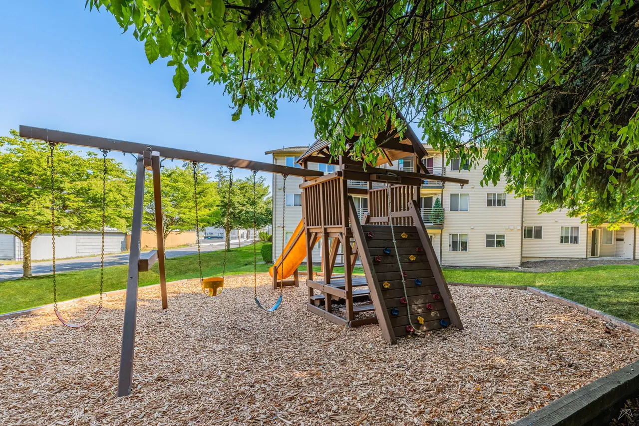 Sitka Heights Apartments