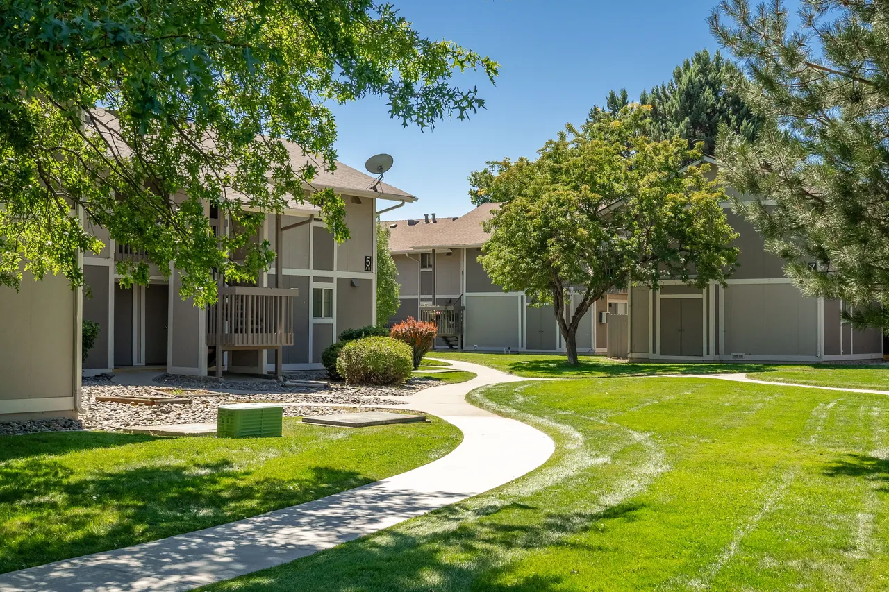 Hidden Oaks Village