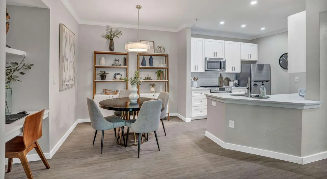 Falconhead Apartments