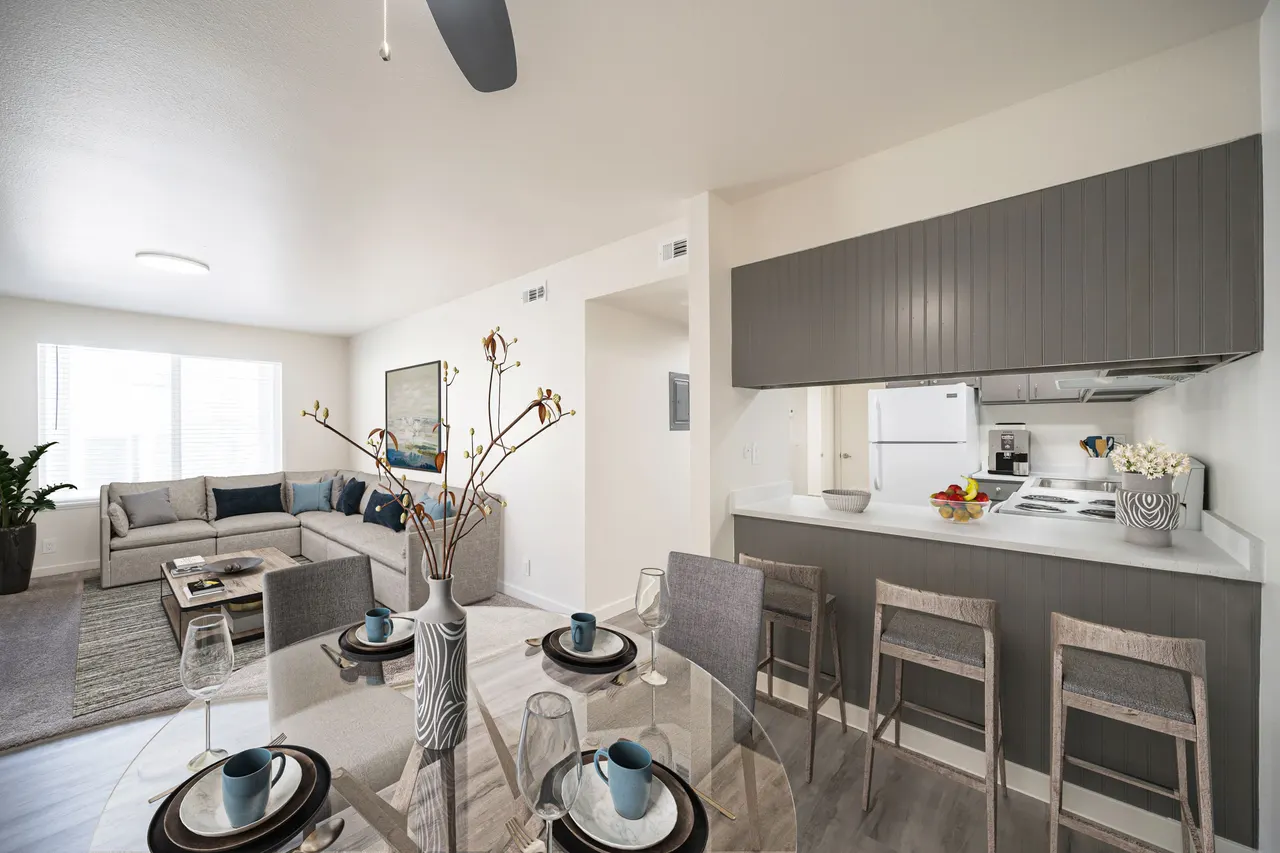 Summit Apartments