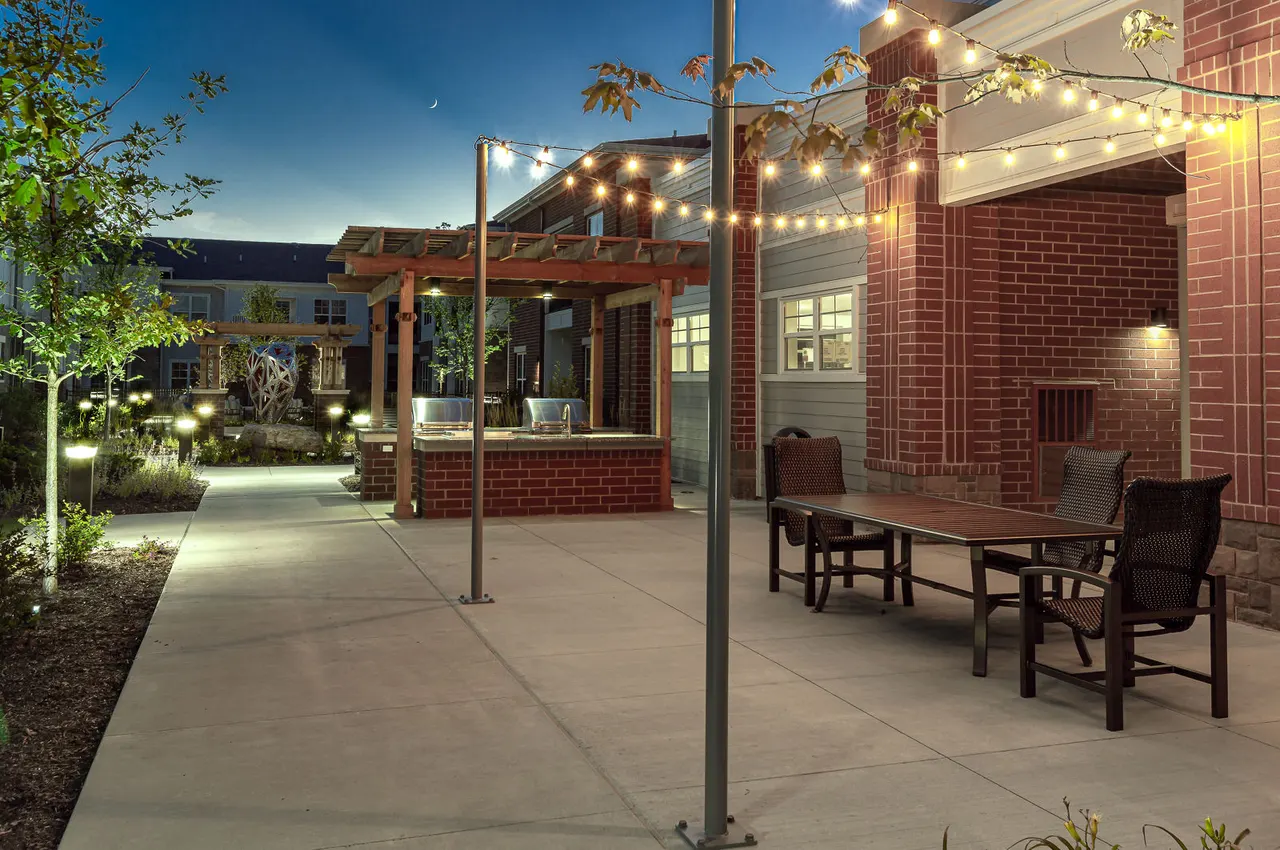 Avenida Naperville