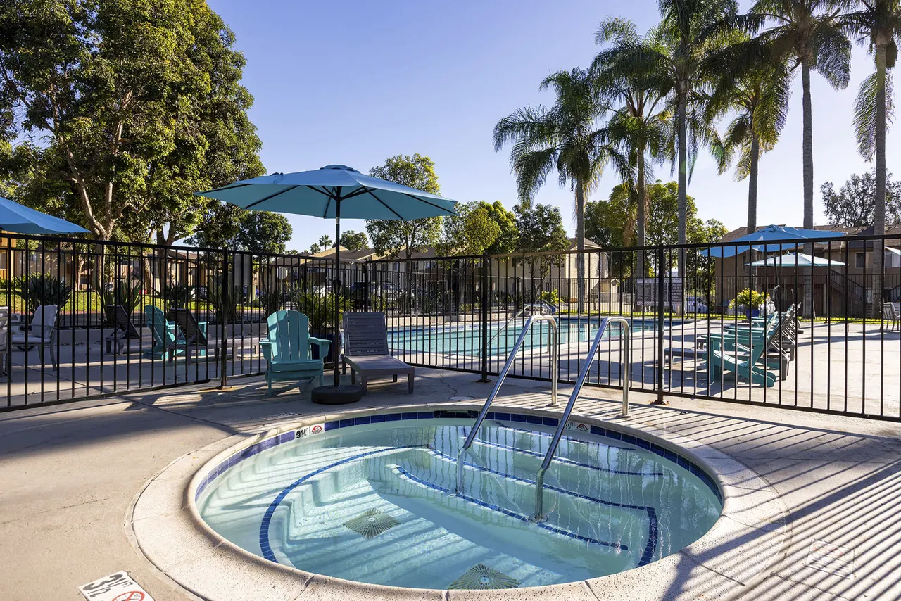 Ocean Breeze Apartments