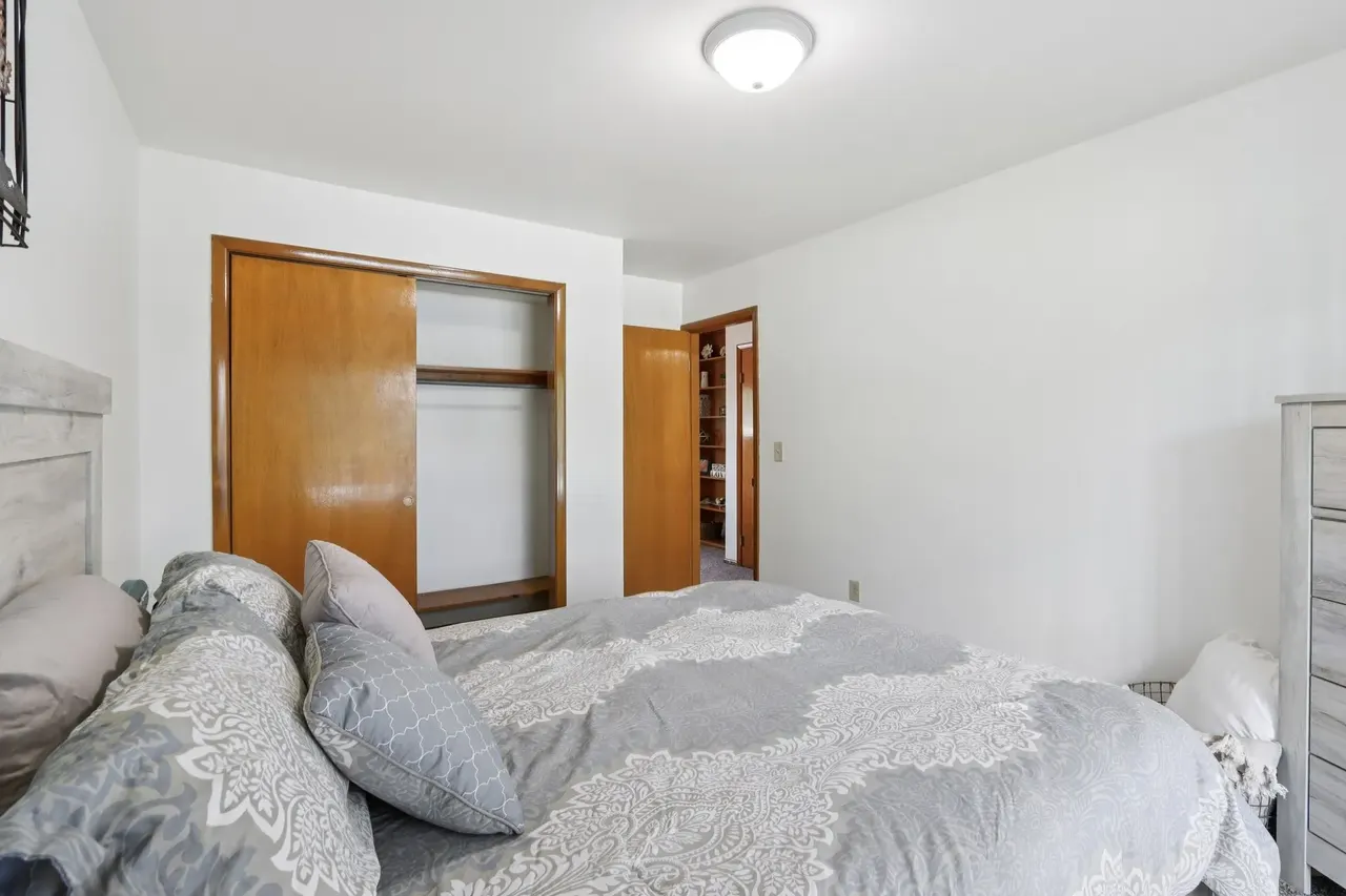 Meadowpark Apartments