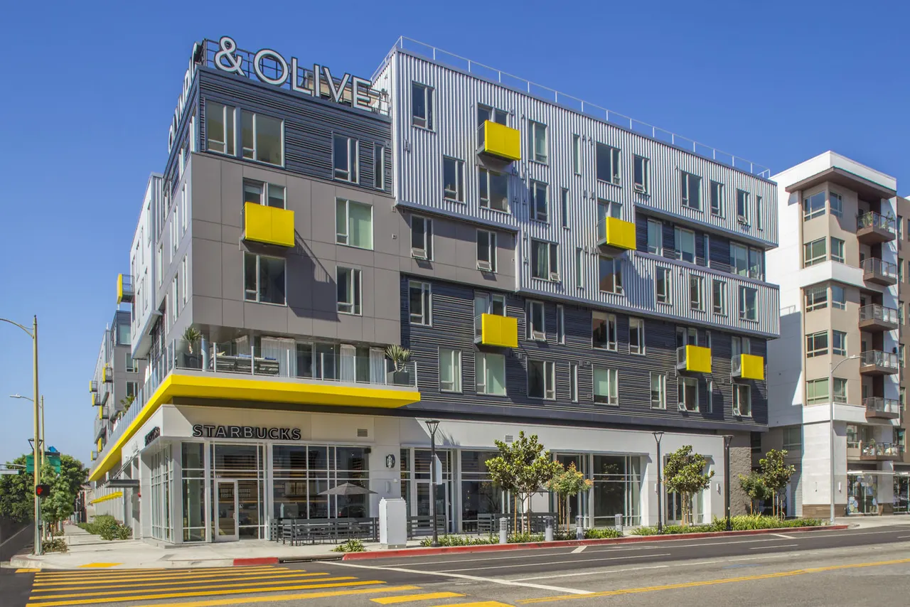 mResidences Olympic &amp; Olive