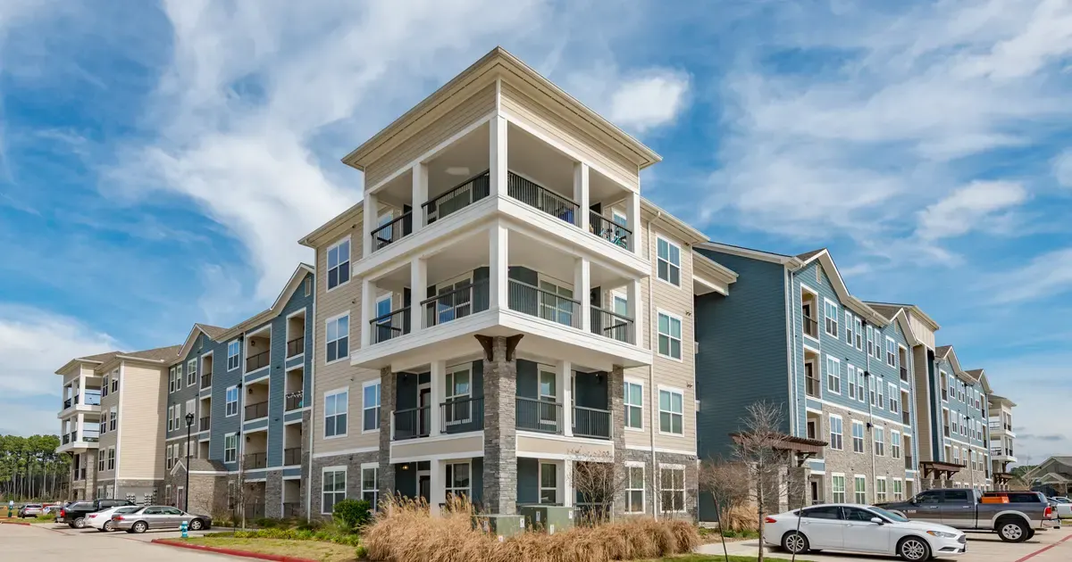 SYNC at Spring Cypress Apartments