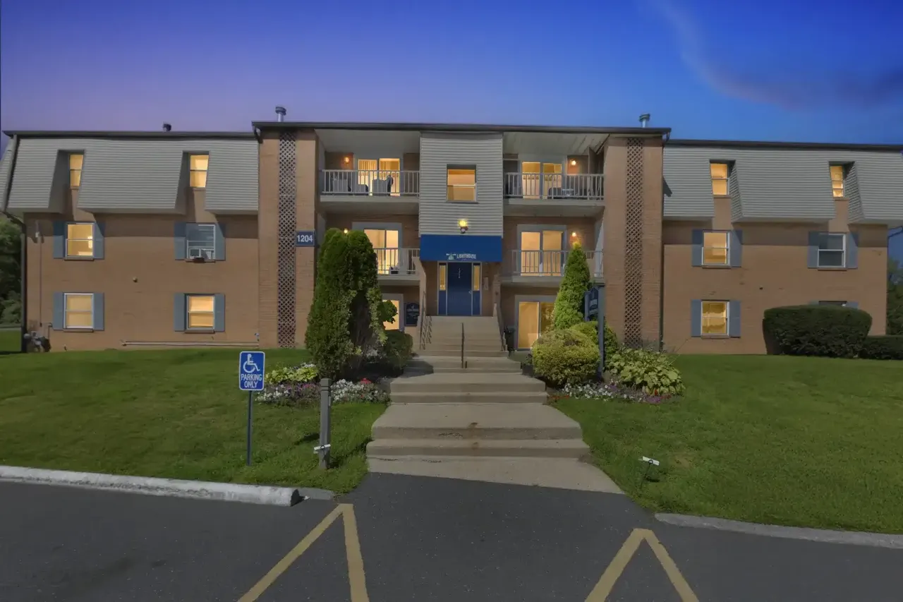 Lighthouse Hill Apartments