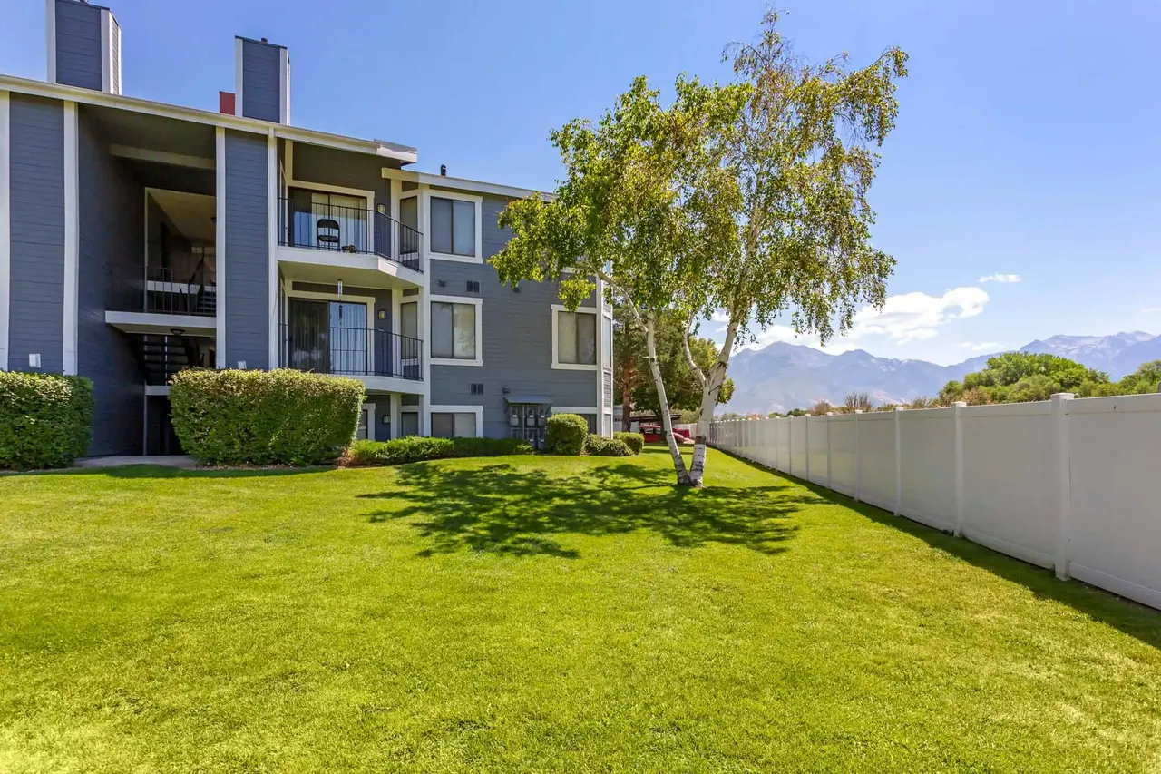 Pointe Apartments