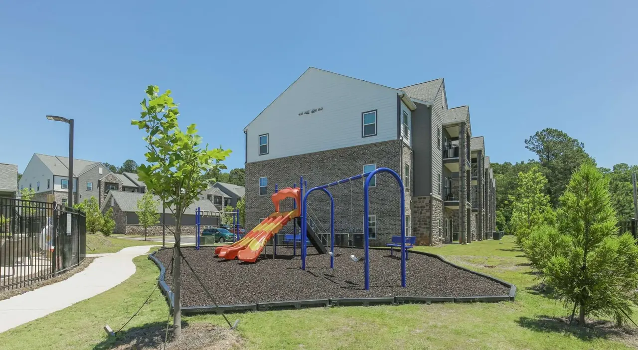 Alcove at River's Edge Apartments