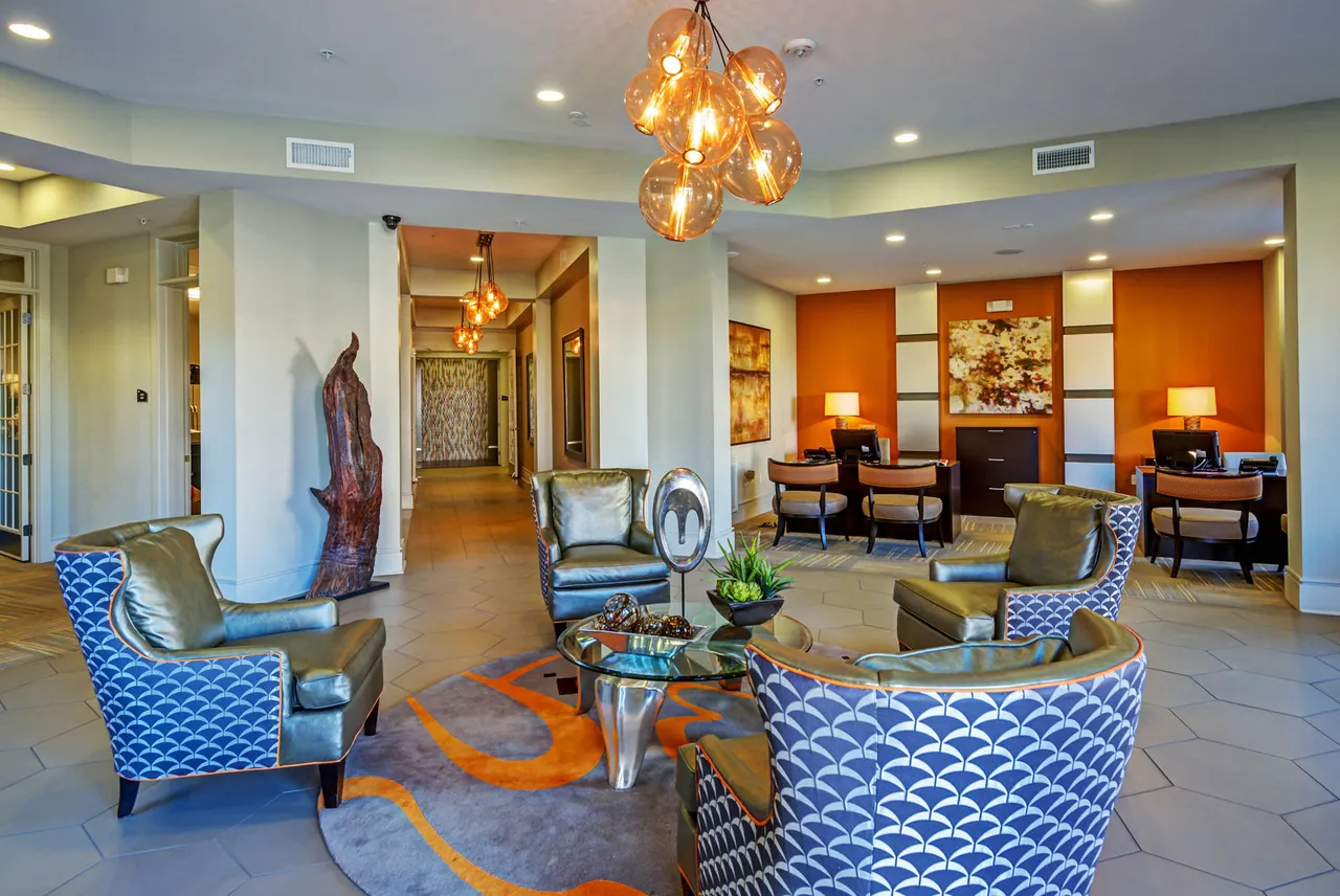Whitehall Parc Apartment Homes