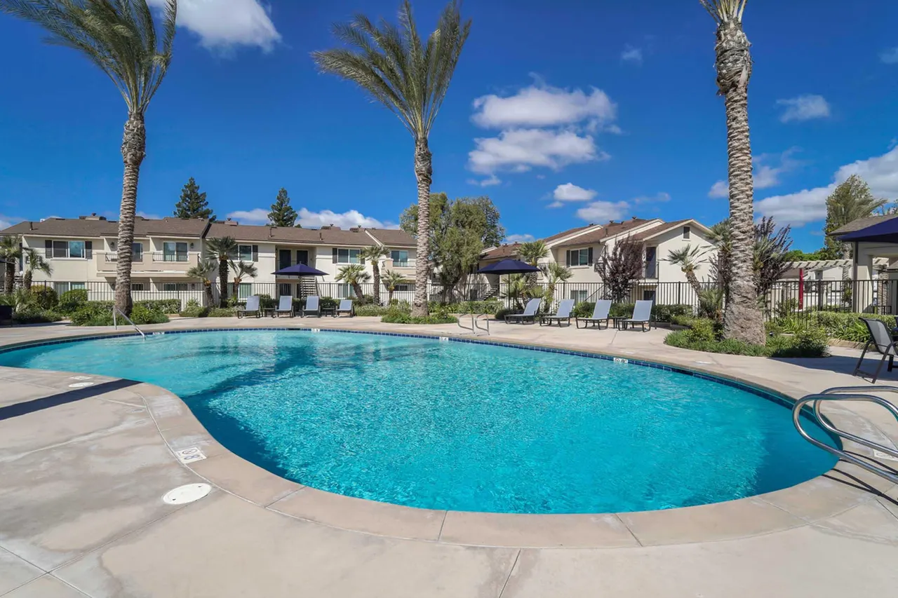 Plaza Apartments