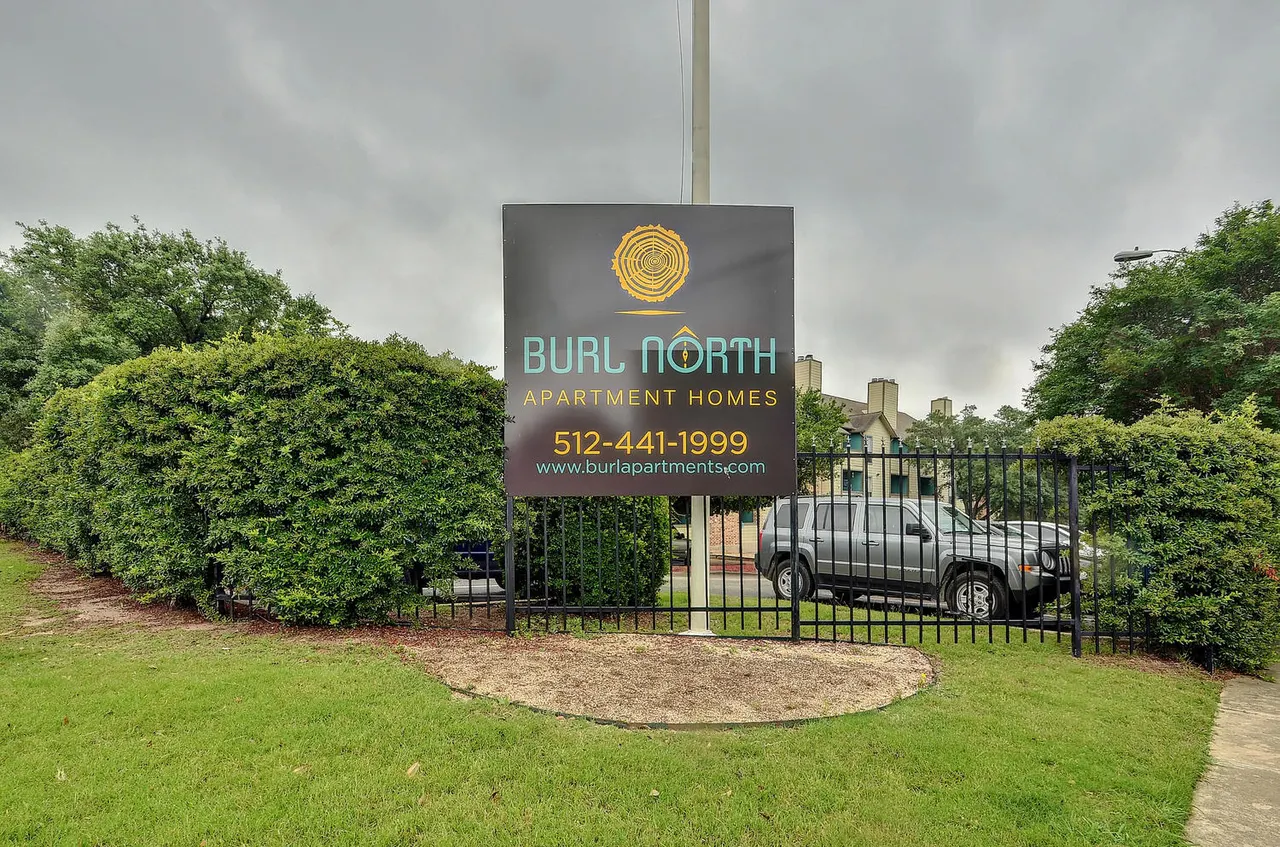Burl North Apartments