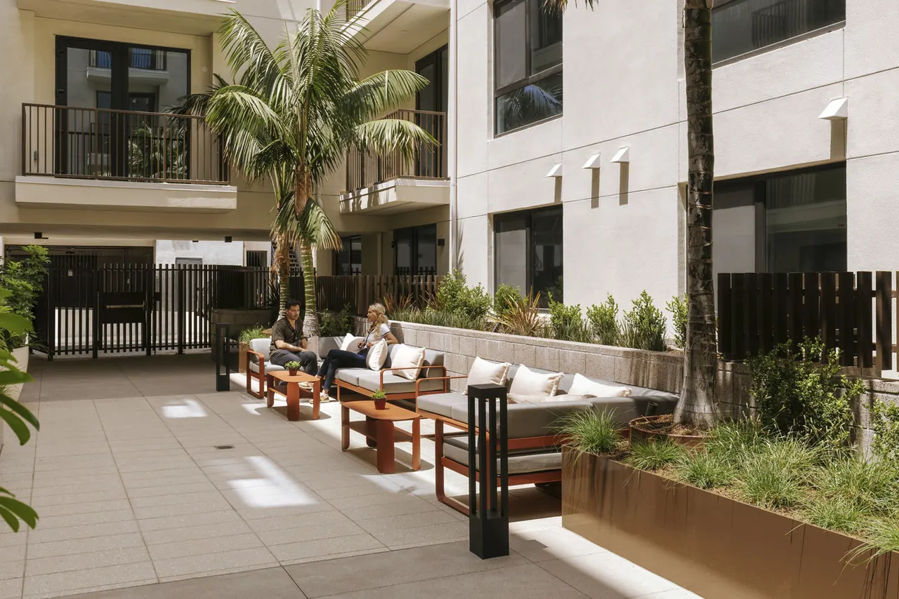 Santa Monica Collection - 1430 Lincoln