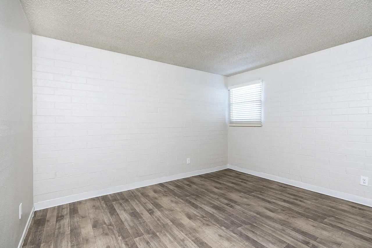 Mark at 87 Apartments