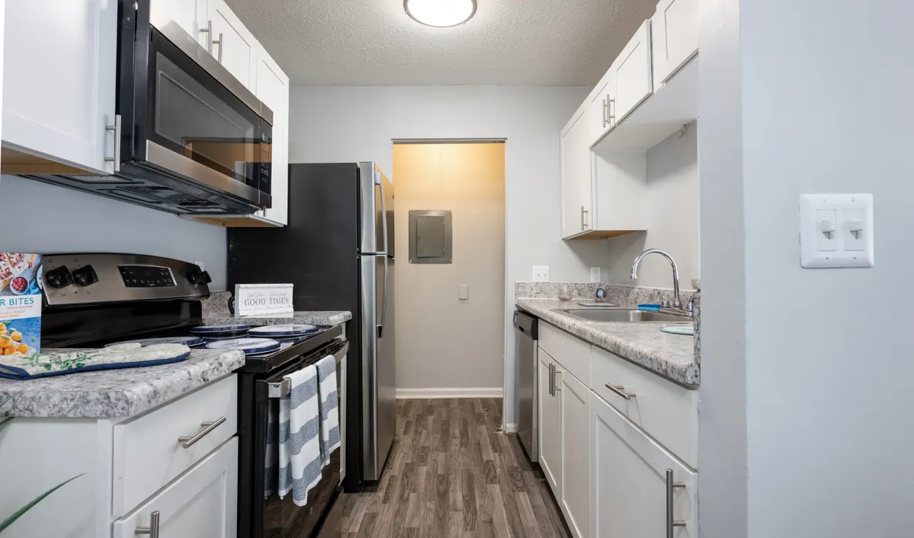 Sedgefield Square Apartments