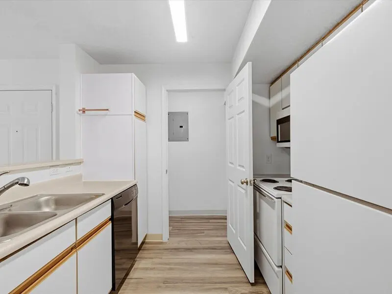 Shaw Mountain Apartments