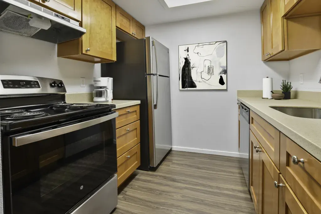 Steel Lake Plaza Apartments