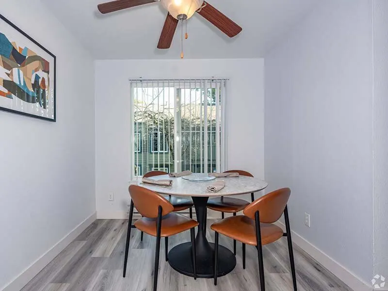 Seabreeze Apartment Homes