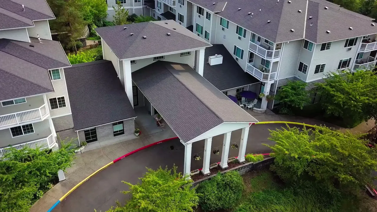 Courtyard Village At Raleigh Hills