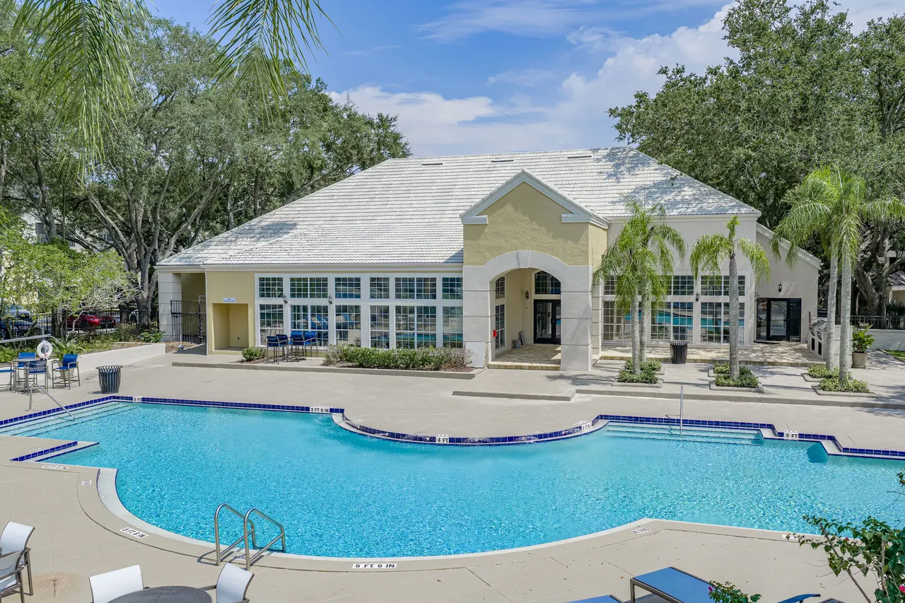 Vetra West Apartments